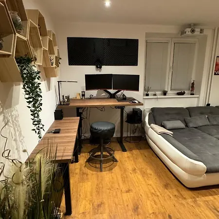 Parkside Modern Haven - Spacious & Serene In Kosice