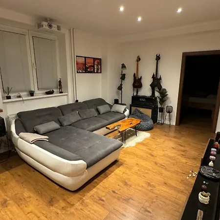 Parkside Modern Haven - Spacious & Serene In Apartment Kosice